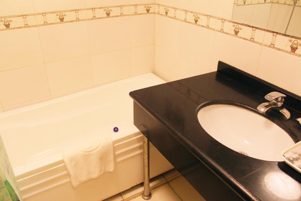 Rongbao Hotel Pekin Dış mekan fotoğraf